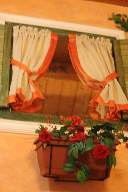 Alla Corte Dei Ventimiglia Montelepre Экстерьер фото