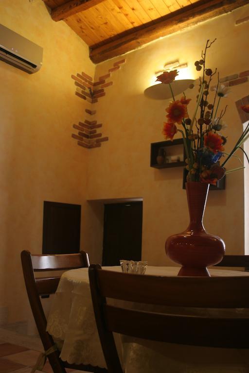 Alla Corte Dei Ventimiglia Montelepre Экстерьер фото